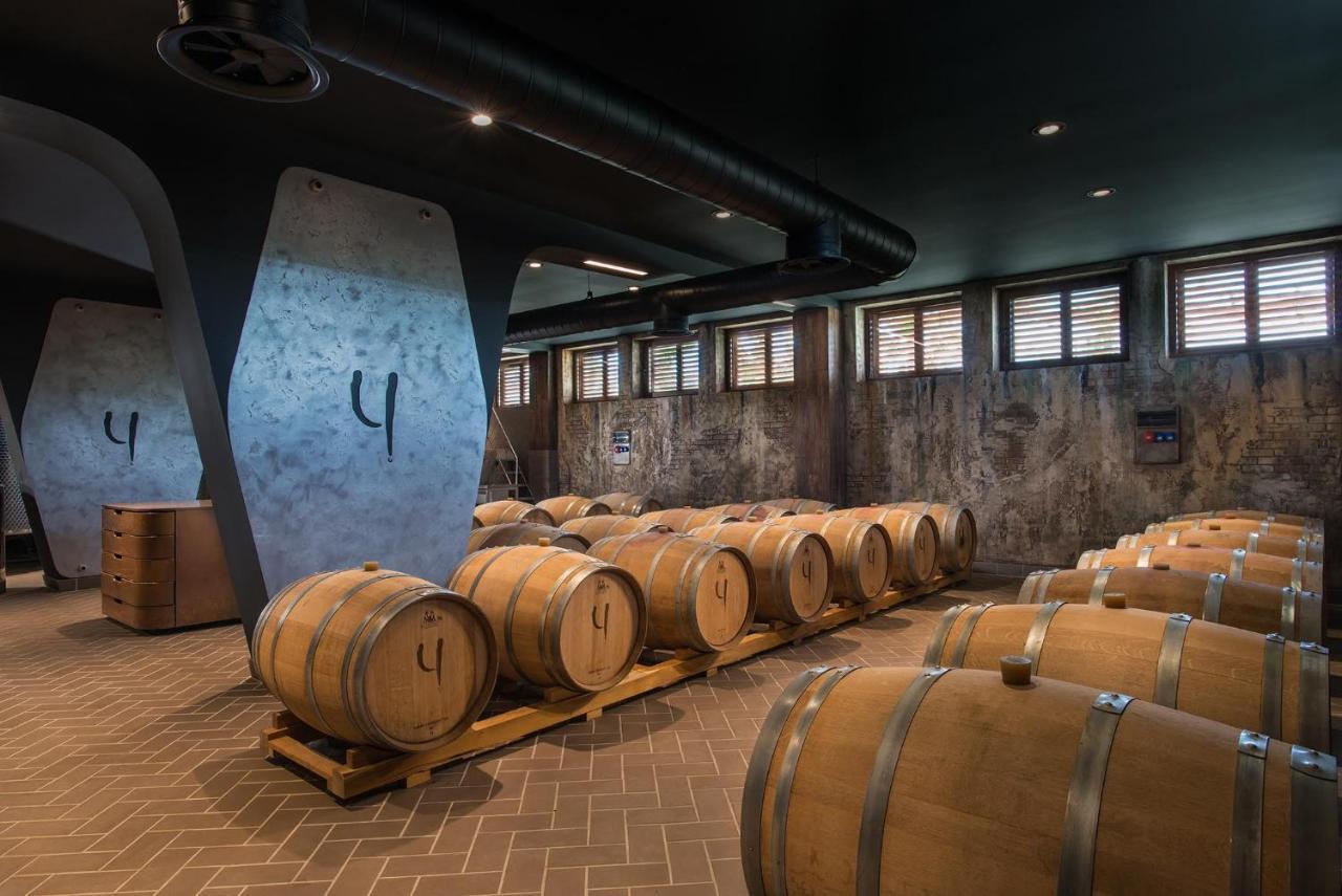Wine & Spa Hotel Chukara 特里亚夫纳 外观 照片