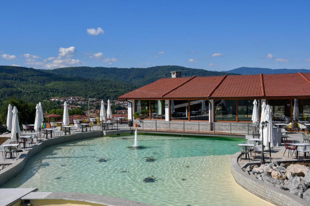 Wine & Spa Hotel Chukara 特里亚夫纳 外观 照片
