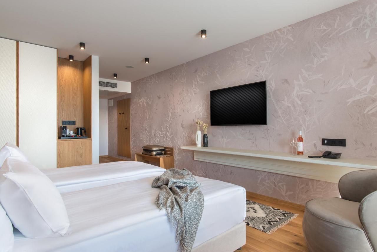 Wine & Spa Hotel Chukara 特里亚夫纳 外观 照片