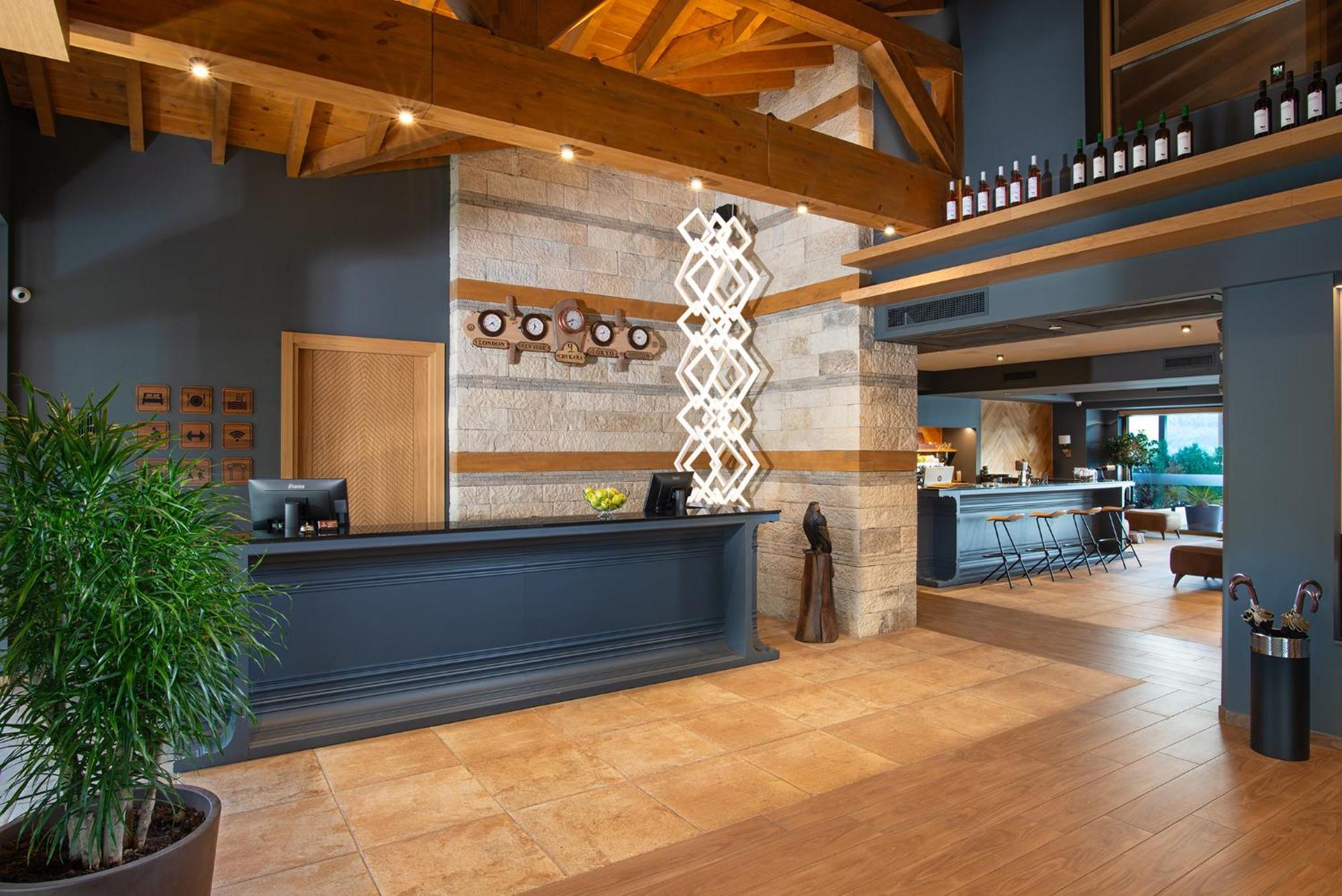 Wine & Spa Hotel Chukara 特里亚夫纳 外观 照片